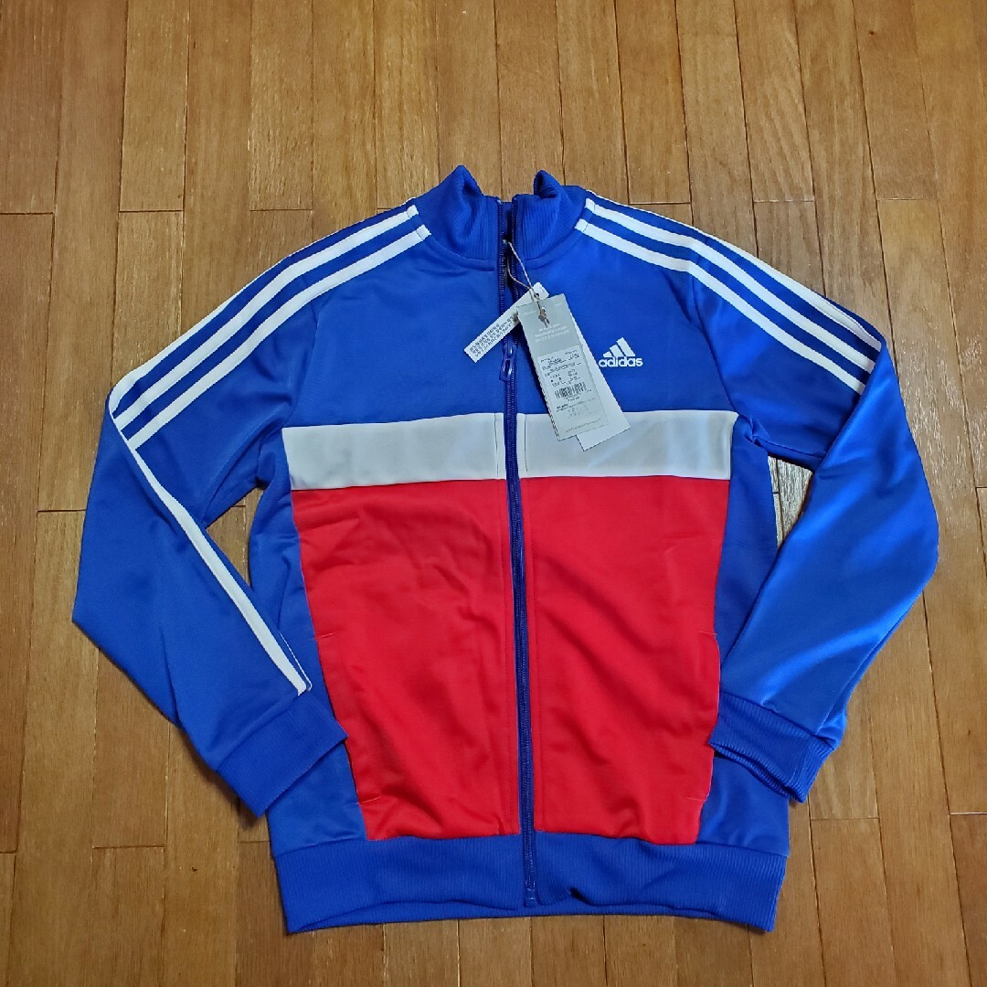 adidas(アディダス)のadidas アディダス セットアップ ジャージ 140cm キッズ/ベビー/マタニティのキッズ服男の子用(90cm~)(その他)の商品写真