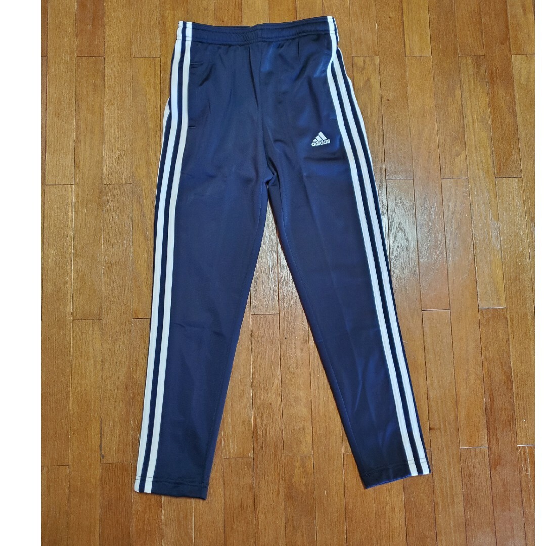 adidas(アディダス)のadidas アディダス セットアップ ジャージ 140cm キッズ/ベビー/マタニティのキッズ服男の子用(90cm~)(その他)の商品写真