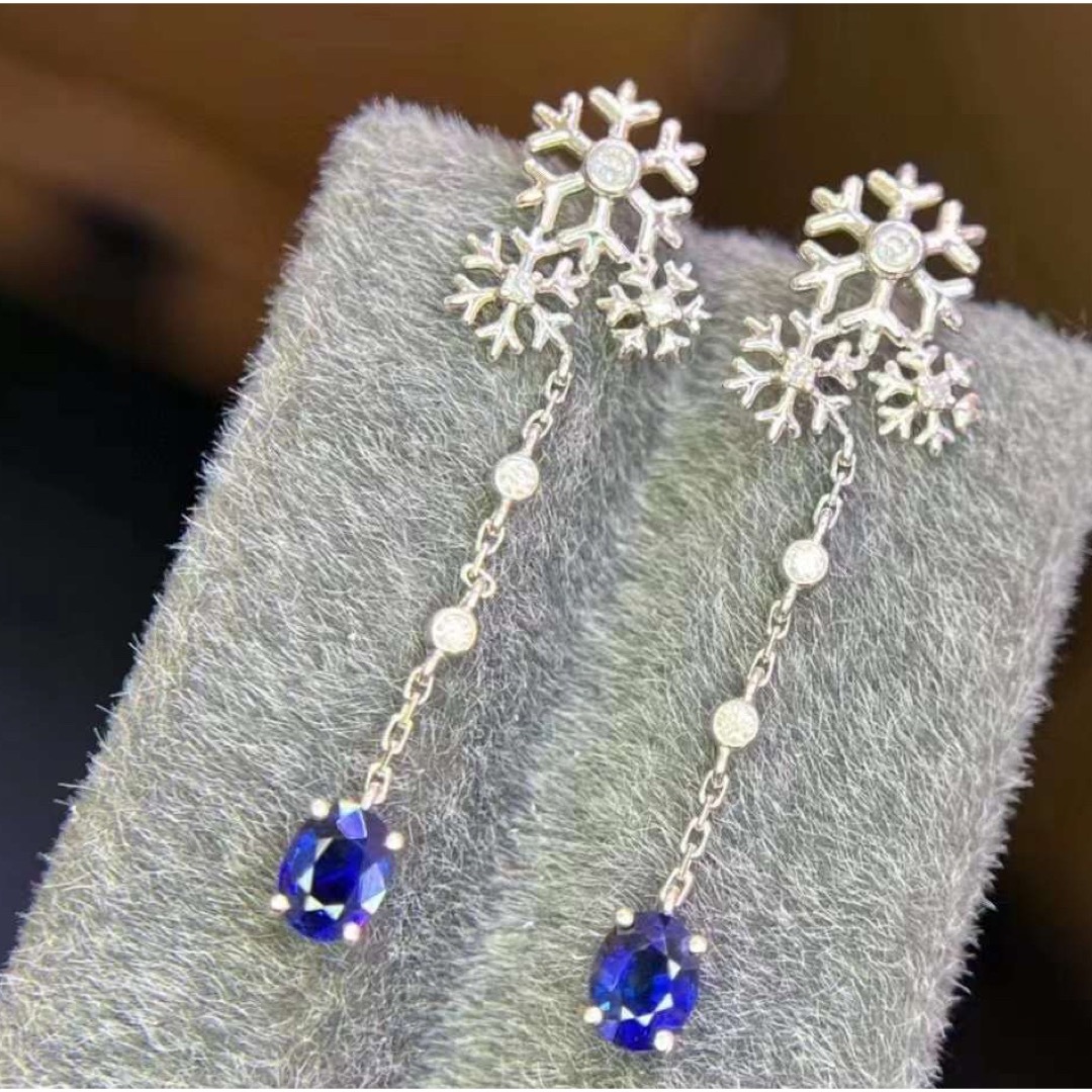 0.85ct 天然　サファイア　ダイヤモンドピアス　デザインピアス　k18