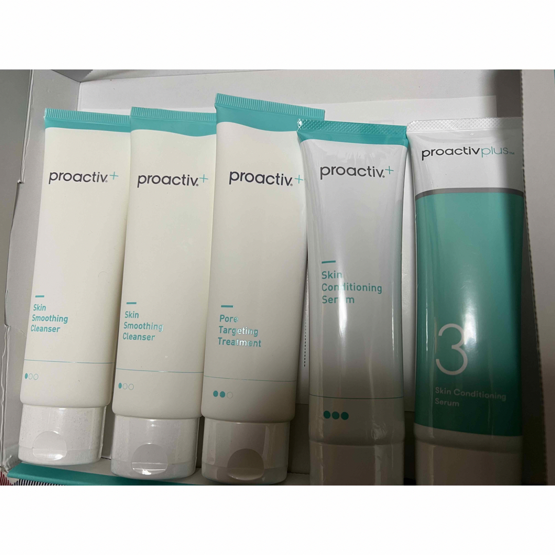 proactiv(プロアクティブ)の【未開封セット】プロアクティブplus コスメ/美容のスキンケア/基礎化粧品(洗顔料)の商品写真