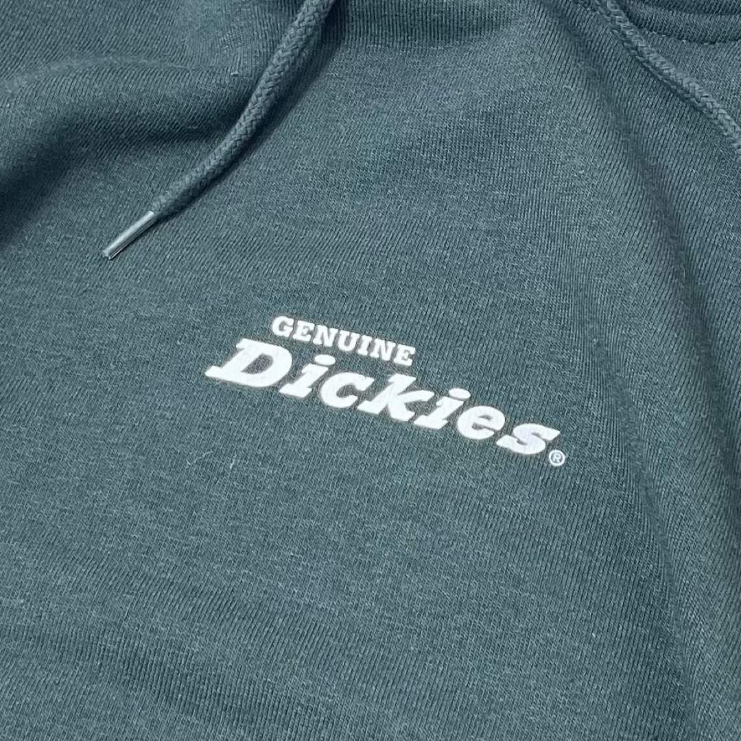 Dickies(ディッキーズ)の新品ダグ付き✨Dickies ディッキーズ　裏起毛バックプリント　プルオーバー レディースのトップス(パーカー)の商品写真