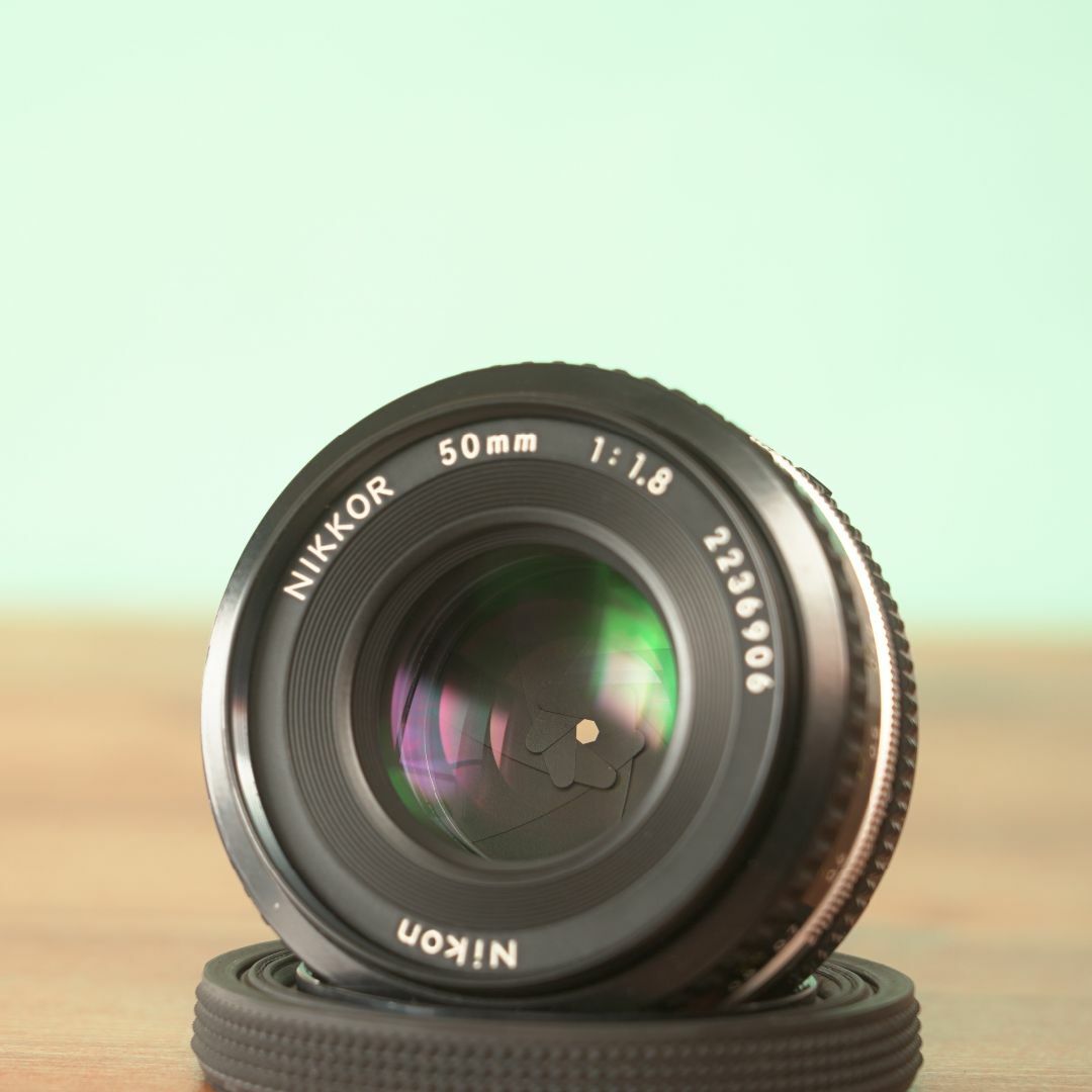 Nikon(ニコン)のNikon Ai-s NIKKOR 50mm f1.8 パンケーキレンズ #06 スマホ/家電/カメラのカメラ(レンズ(単焦点))の商品写真