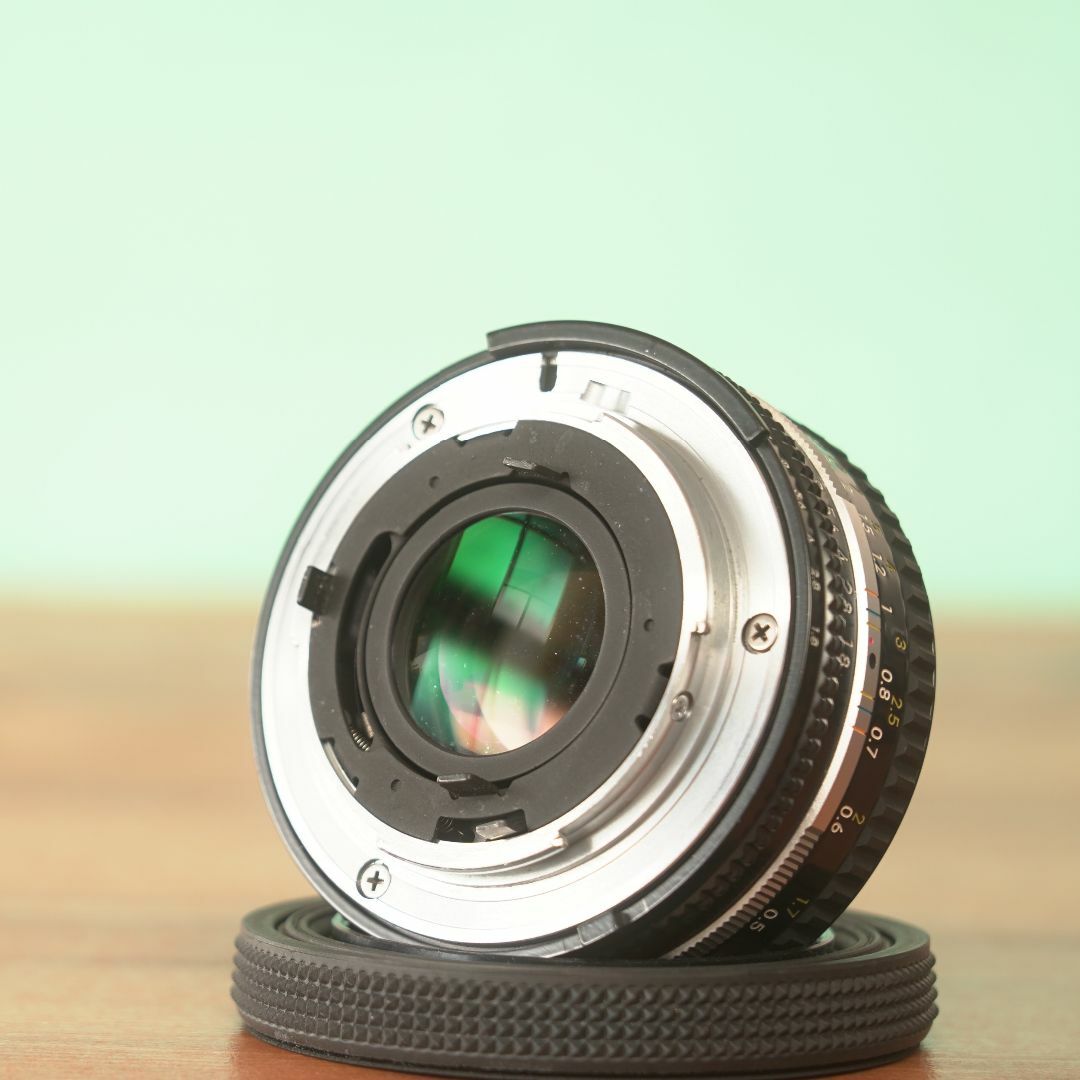 Nikon(ニコン)のNikon Ai-s NIKKOR 50mm f1.8 パンケーキレンズ #06 スマホ/家電/カメラのカメラ(レンズ(単焦点))の商品写真
