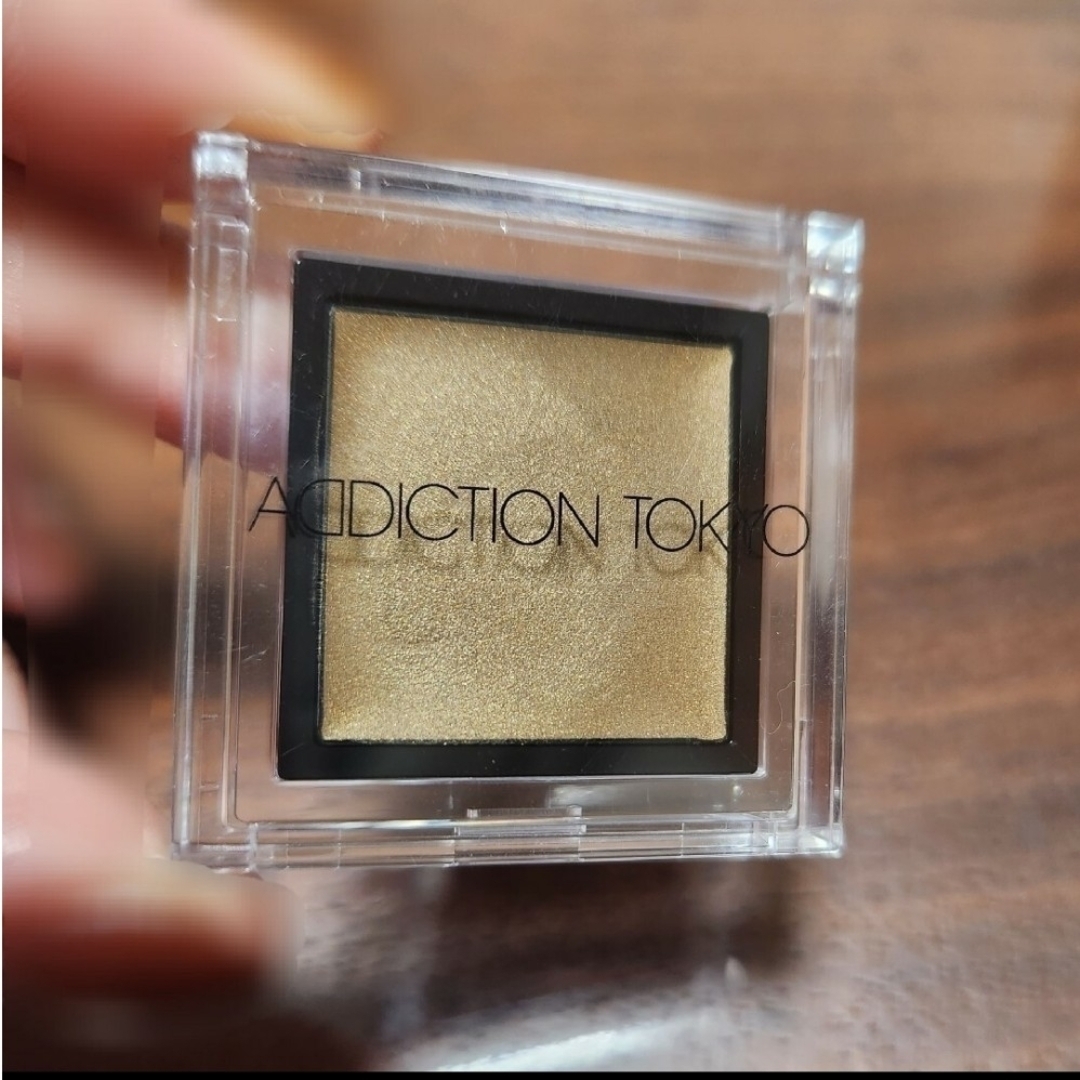ADDICTION(アディクション)のADDICTION アイシャドウ パレット 単色 セット コスメ/美容のベースメイク/化粧品(アイシャドウ)の商品写真