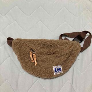 リー(Lee)のLeeボディバッグボア茶色ブラウンモコモコ(ボディバッグ/ウエストポーチ)