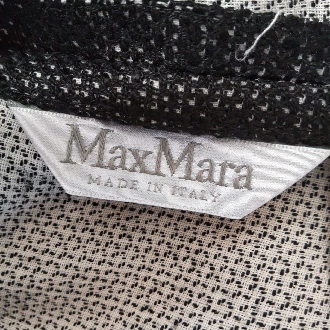 Max Mara(マックスマーラ)の美品♡マックスマーラ　テーラードジャケット　白タグ　ツイード　大きいサイズ　44 レディースのジャケット/アウター(テーラードジャケット)の商品写真