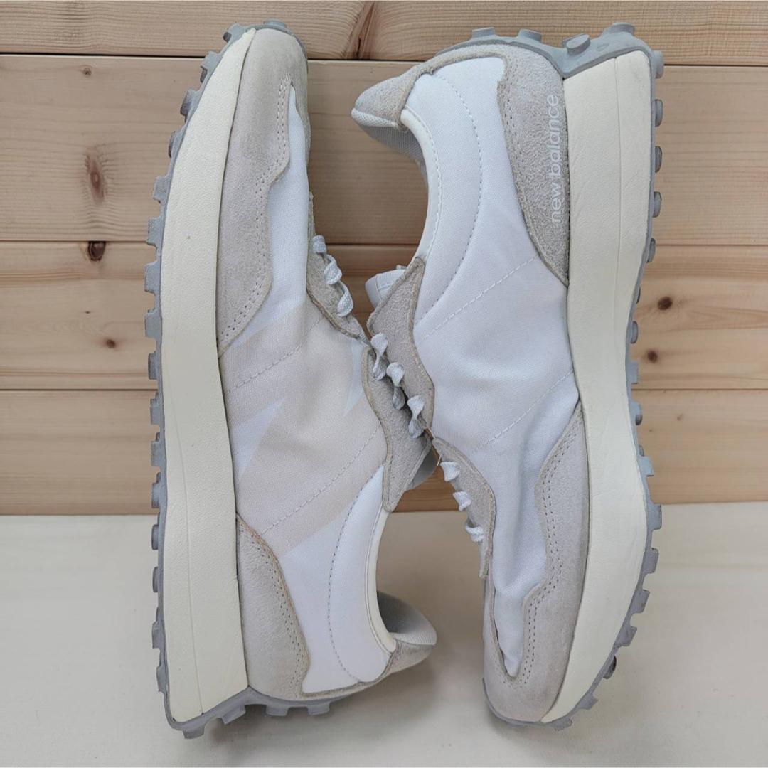 New Balance(ニューバランス)のニューバランス MS327SBC ホワイト 29cm メンズの靴/シューズ(スニーカー)の商品写真