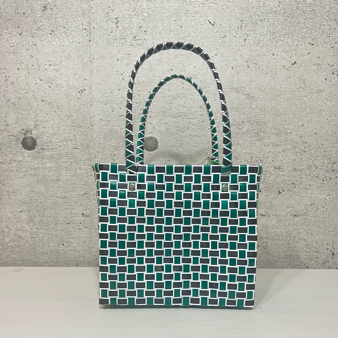 Marni(マルニ)の新品　MARNI マルニ　ピクニックバッグ　カゴバック　バタフライ　グリーン レディースのバッグ(かごバッグ/ストローバッグ)の商品写真