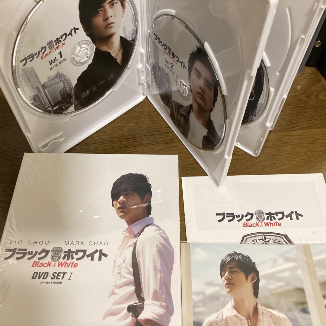 ブラック&ホワイト ノーカット完全版 DVD-SET ① ② セット 正規品 エンタメ/ホビーのDVD/ブルーレイ(TVドラマ)の商品写真