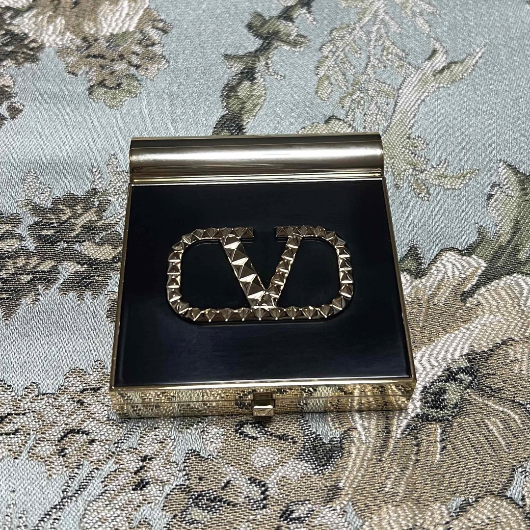VALENTINO - ヴァレンティノ ビューティ アイ2チーク スター VALENTINO - ヴァレンティノ ビューティ アイ2チーク スター