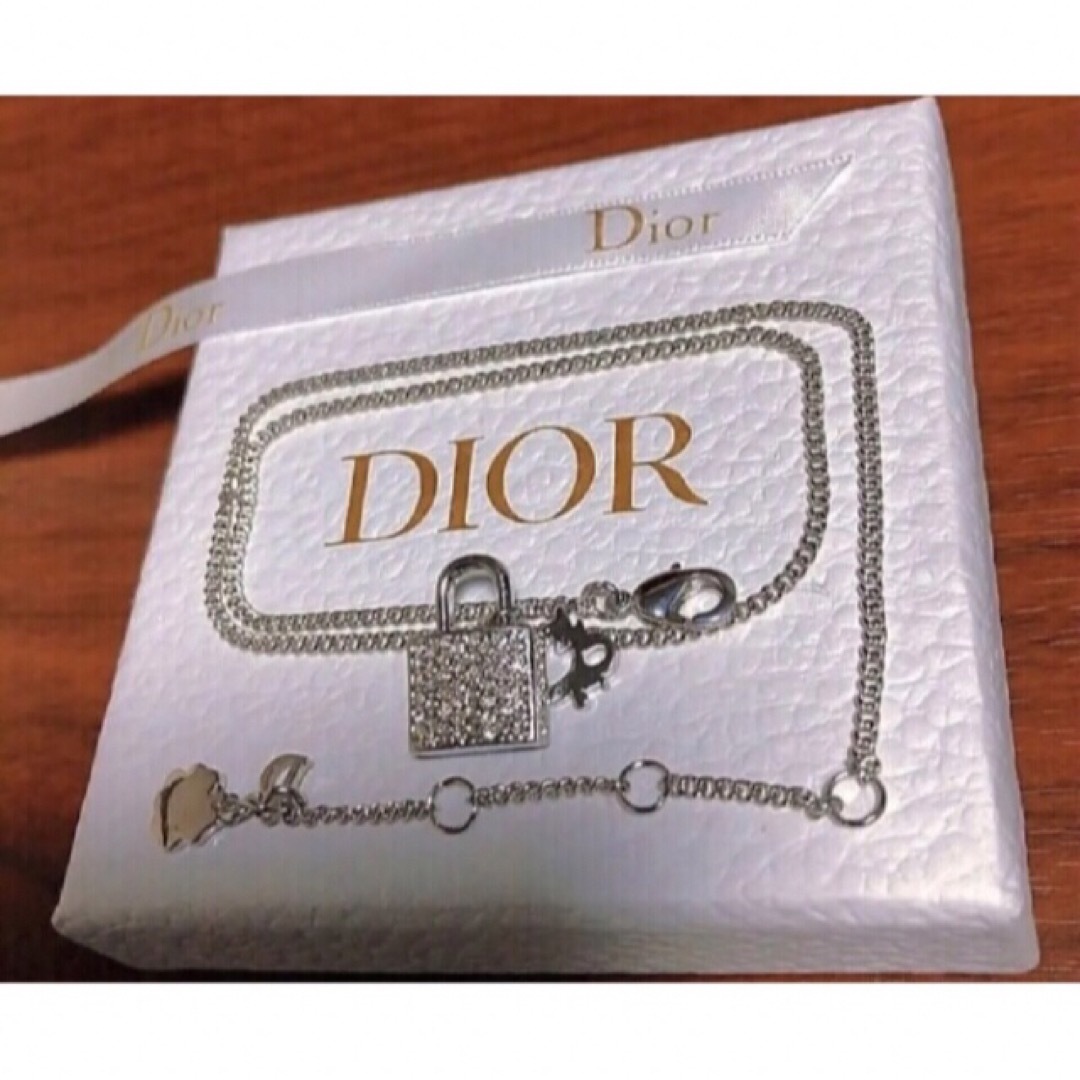 Dior ネックレス ストーン ロゴ Silver 南京錠 キラキラ 可愛い