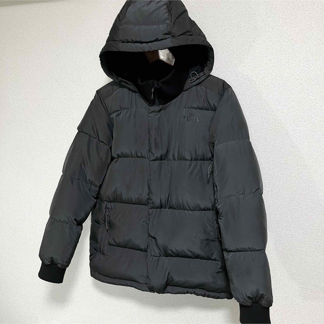 THE NORTH FACE(ザノースフェイス)の美品人気 ノースフェイス ダウンジャケット US限定 メンズM相当 ダークグレー メンズのジャケット/アウター(ダウンジャケット)の商品写真