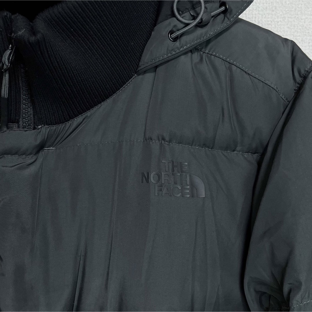 THE NORTH FACE(ザノースフェイス)の美品人気 ノースフェイス ダウンジャケット US限定 メンズM相当 ダークグレー メンズのジャケット/アウター(ダウンジャケット)の商品写真