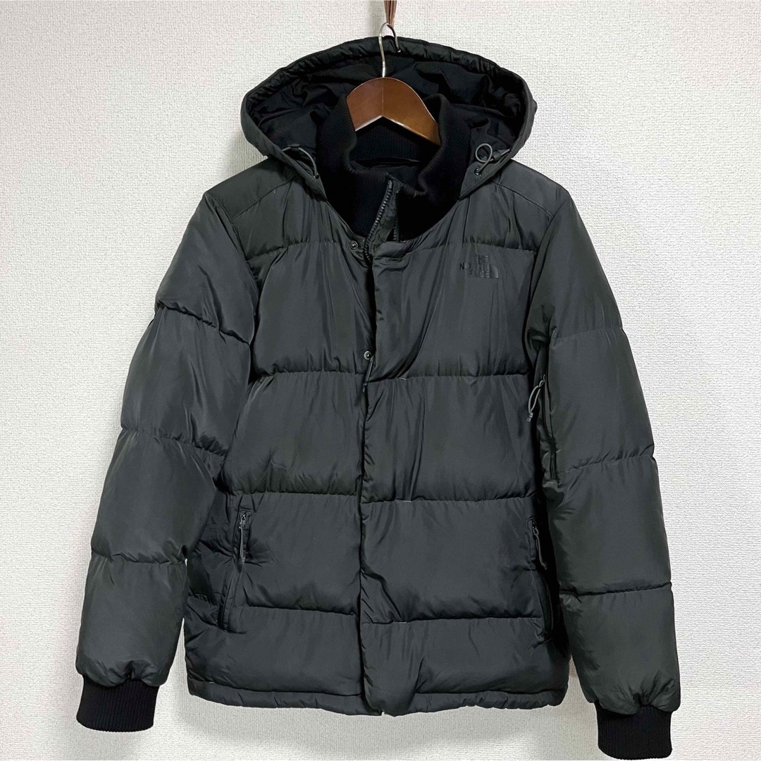 THE NORTH FACE(ザノースフェイス)の美品人気 ノースフェイス ダウンジャケット US限定 メンズM相当 ダークグレー メンズのジャケット/アウター(ダウンジャケット)の商品写真