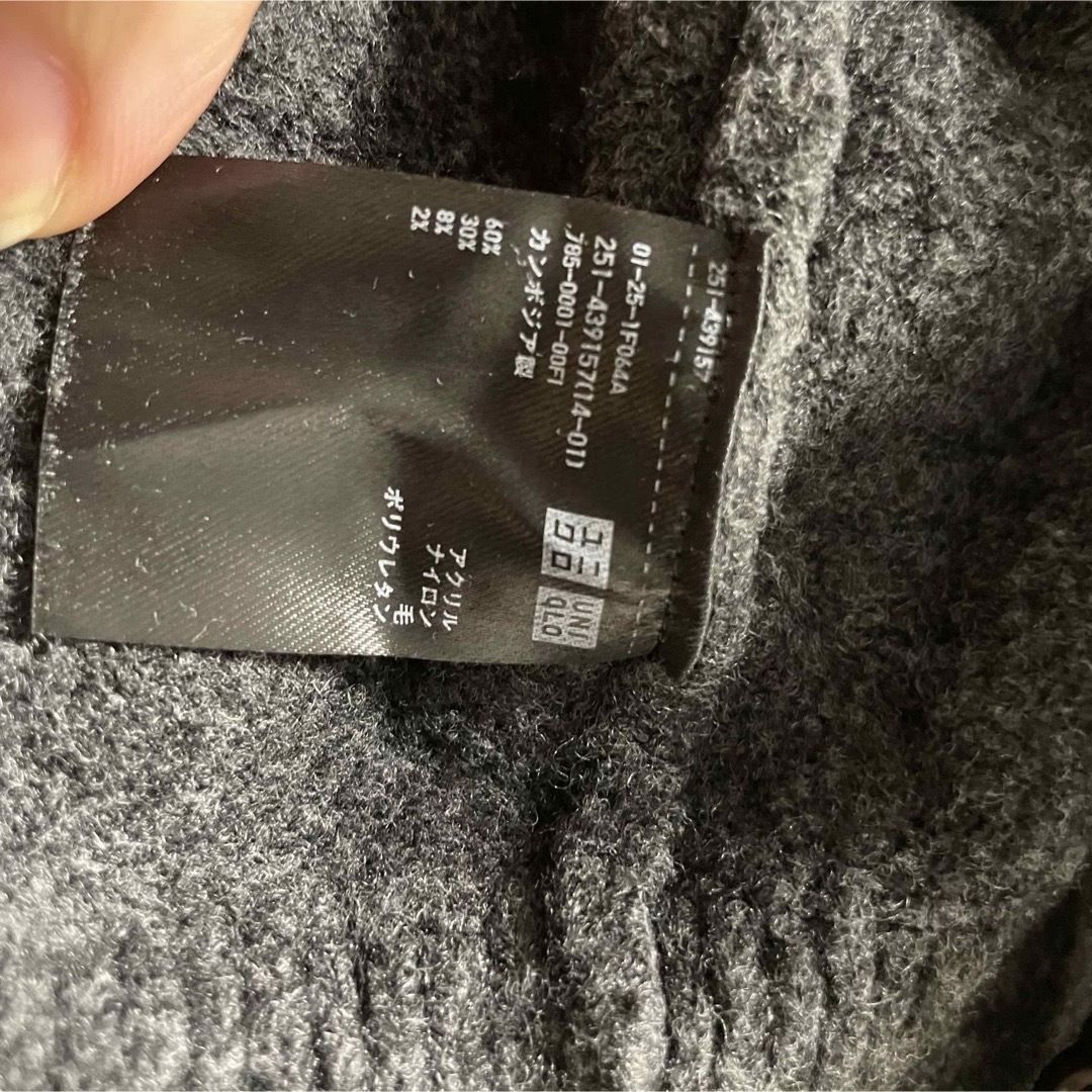 UNIQLO(ユニクロ)のスフレヤーンVネックショートカーディガン（長袖）ダークグレーＬ レディースのトップス(カーディガン)の商品写真