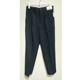 ユニクロ(UNIQLO)の【新品未使用】ユニクロ　タックテーパードパンツ M(スラックス)