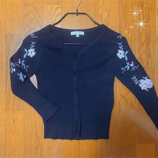 アプワイザーリッシェ(Apuweiser-riche)の【美品】PROPORTION 花柄刺繍カーディガン(カーディガン)