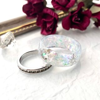 ハンドメイド★レジン リング 指輪♡ホログラム 雪の結晶 メタルパーツ 14号(リング(指輪))