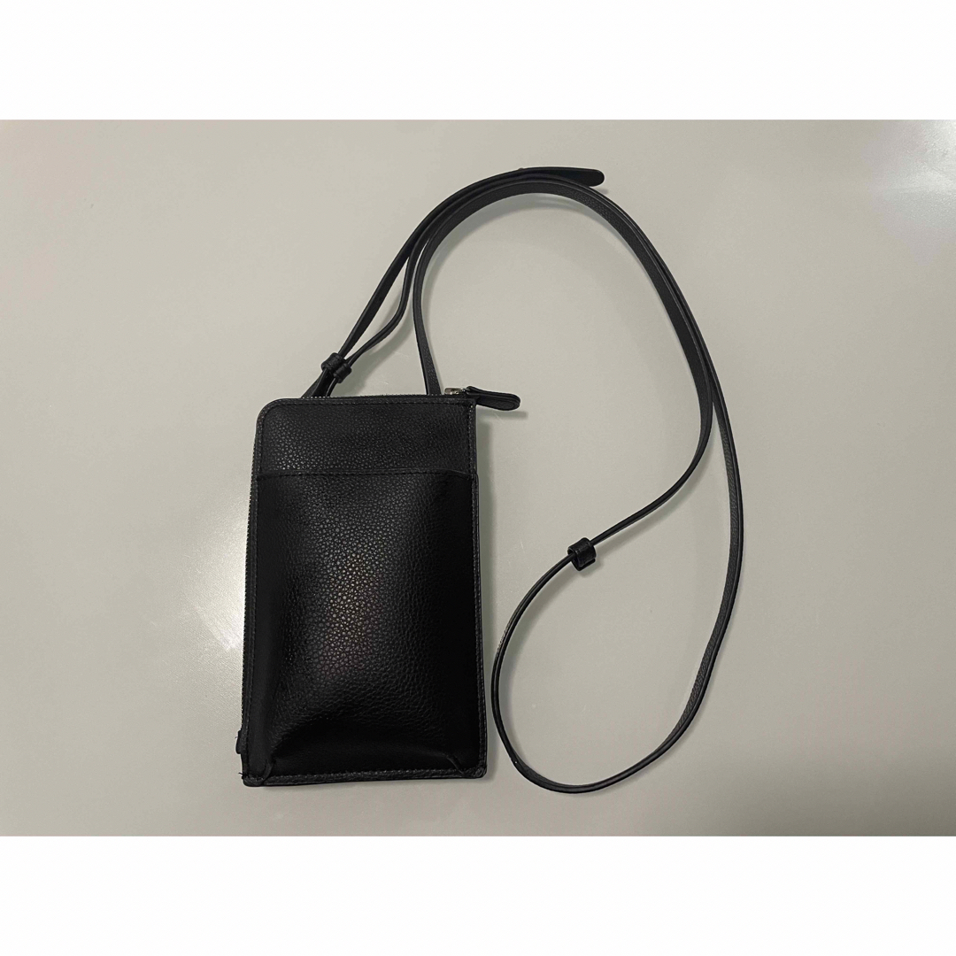 UNIQLO(ユニクロ)のUNIQLOレザータッチウォレットショルダーバッグ　黒ブラック レディースのバッグ(ショルダーバッグ)の商品写真