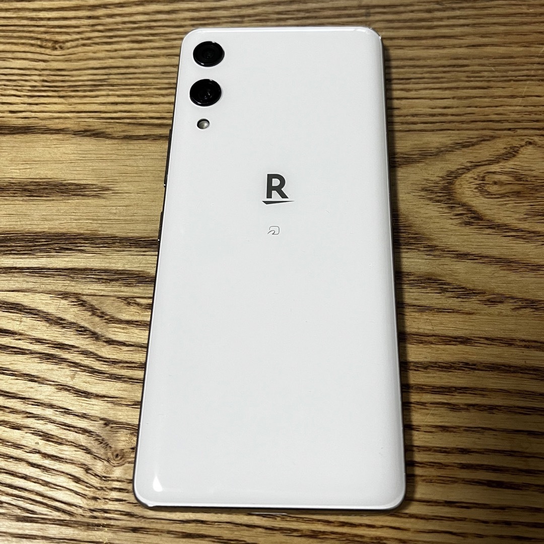 Rakuten(ラクテン)の楽天ハンド スマホ/家電/カメラのスマートフォン/携帯電話(スマートフォン本体)の商品写真