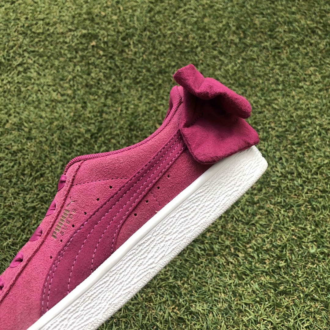 PUMA(プーマ)の美品24.5 PUMA SUEDE BOW スエード ボウ HW428 レディースの靴/シューズ(スニーカー)の商品写真