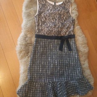 レッドヴァレンティノ(RED VALENTINO)の【今の時期に】定価50000円　レッドヴァレンティノ　レース✕ツィードワンピース(ひざ丈ワンピース)