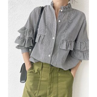 スピックアンドスパン(Spick & Span)のコットンシルクティアードフリルスリーブブラウス(シャツ/ブラウス(長袖/七分))