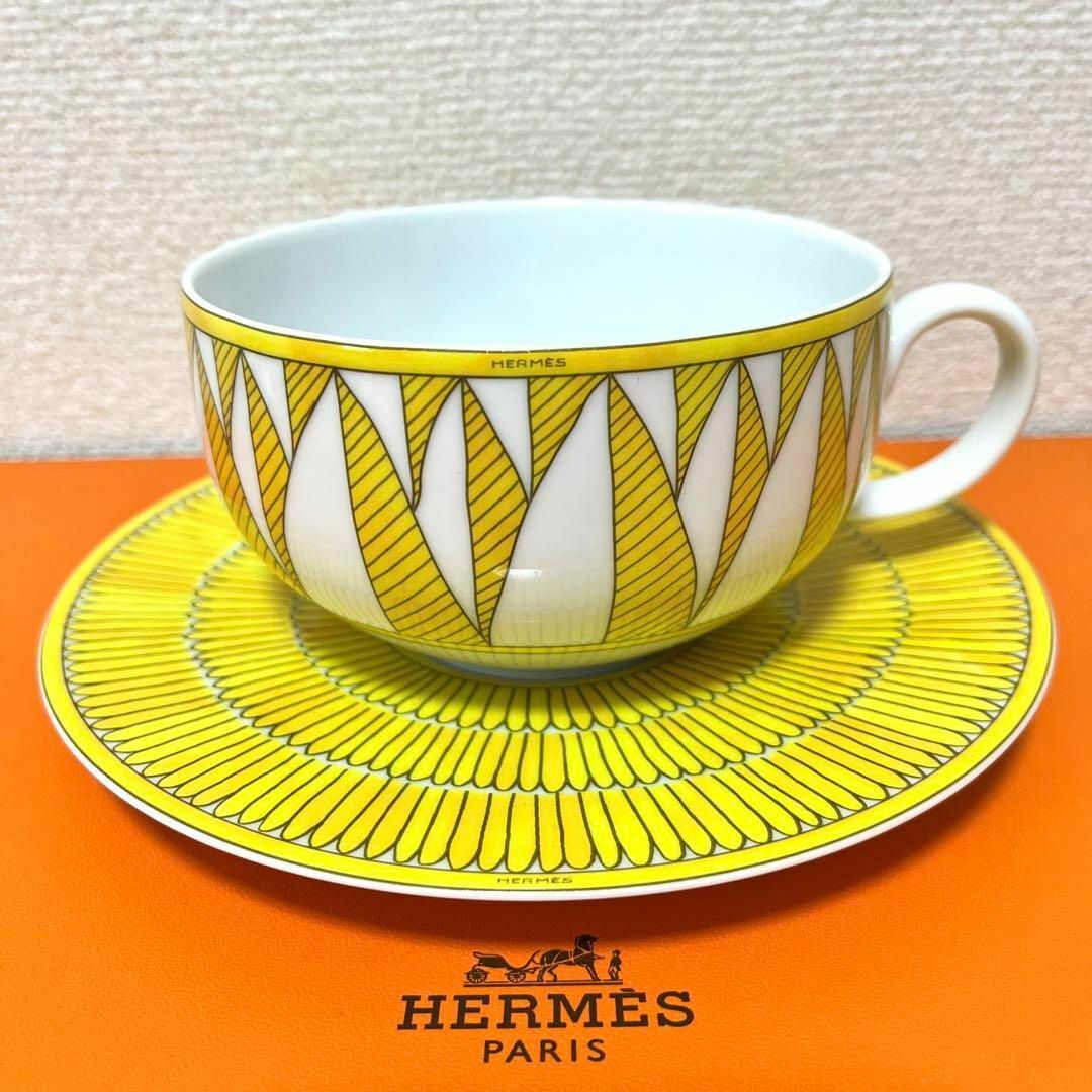 Hermes(エルメス)の【新品】エルメス　ソレイユ ドゥ エルメス　モーニングカップ＆ソーサー インテリア/住まい/日用品のキッチン/食器(グラス/カップ)の商品写真