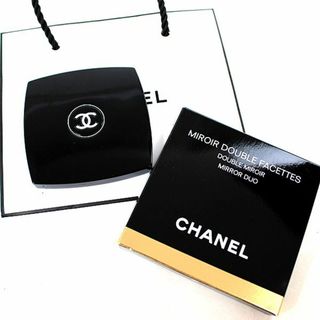 シャネル(CHANEL)のシャネル 鏡　ミラー　ブラック　新品同様　黒　ココマーク　美品 MIROIR DOUBLE FACETTES　コンパクトミラー r305 　【中古】(ミラー)