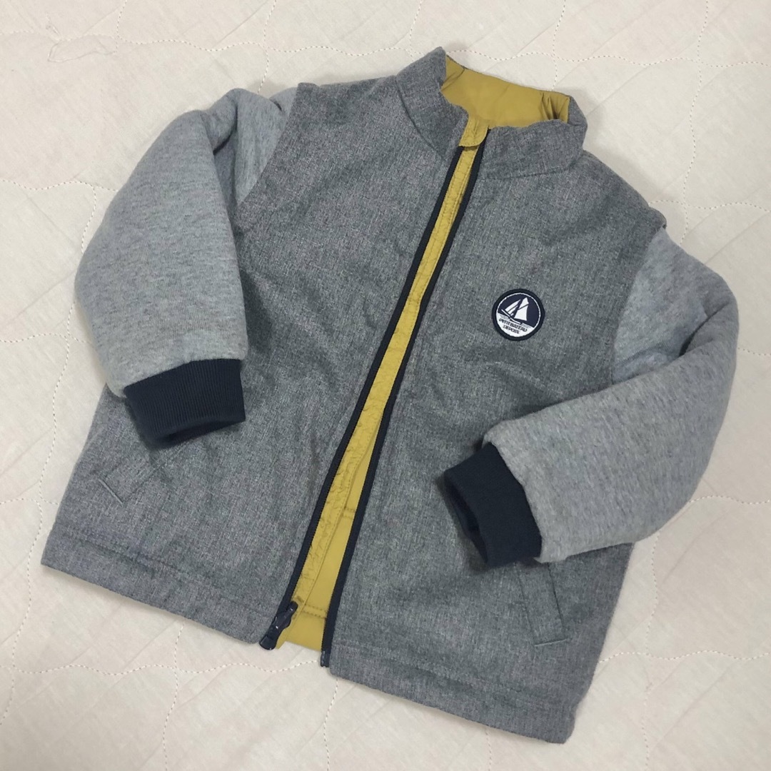 PETIT BATEAU(プチバトー)のプチバトー　リバーシブル　アウター キッズ/ベビー/マタニティのキッズ服男の子用(90cm~)(ジャケット/上着)の商品写真