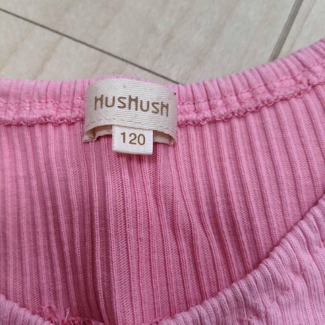 HusHush(ハッシュアッシュ)の120サイズ　ニットチュニ キッズ/ベビー/マタニティのキッズ服女の子用(90cm~)(ニット)の商品写真