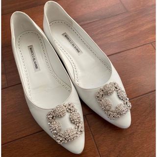 マノロブラニク（ホワイト/白色系）の通販 100点以上 | MANOLO BLAHNIK 