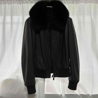 美品,XL♪】フェラガモ レザージャケット ファー付 着脱可 ガンチーニ 美品,XL♪】フェラガモ レザージャケット ファー付 着脱可 ガンチーニ