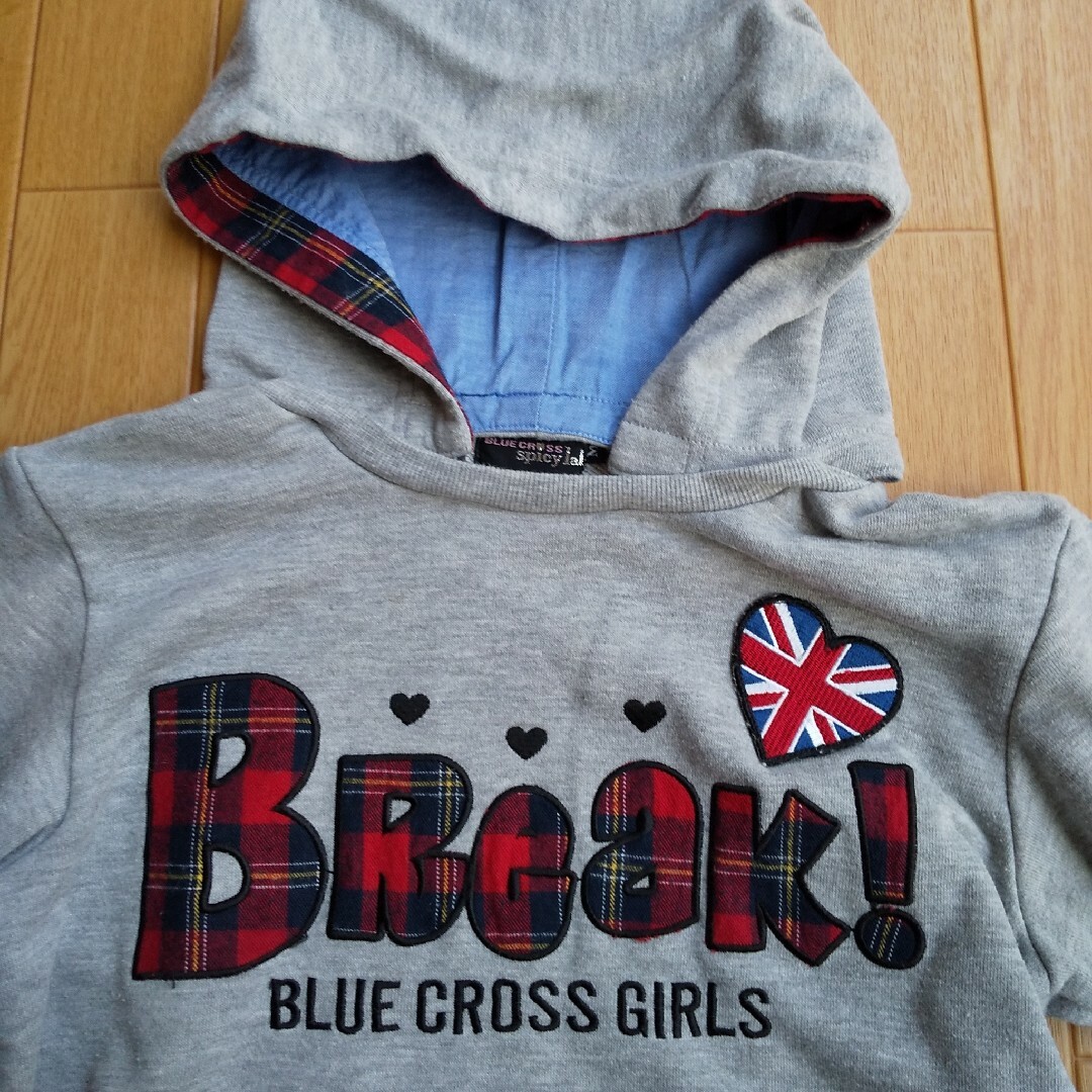 BLUE CROSS 　ブルークロス　トレーナー　パーカー　Mサイズ　１５０㎝ キッズ/ベビー/マタニティのキッズ服女の子用(90cm~)(Tシャツ/カットソー)の商品写真