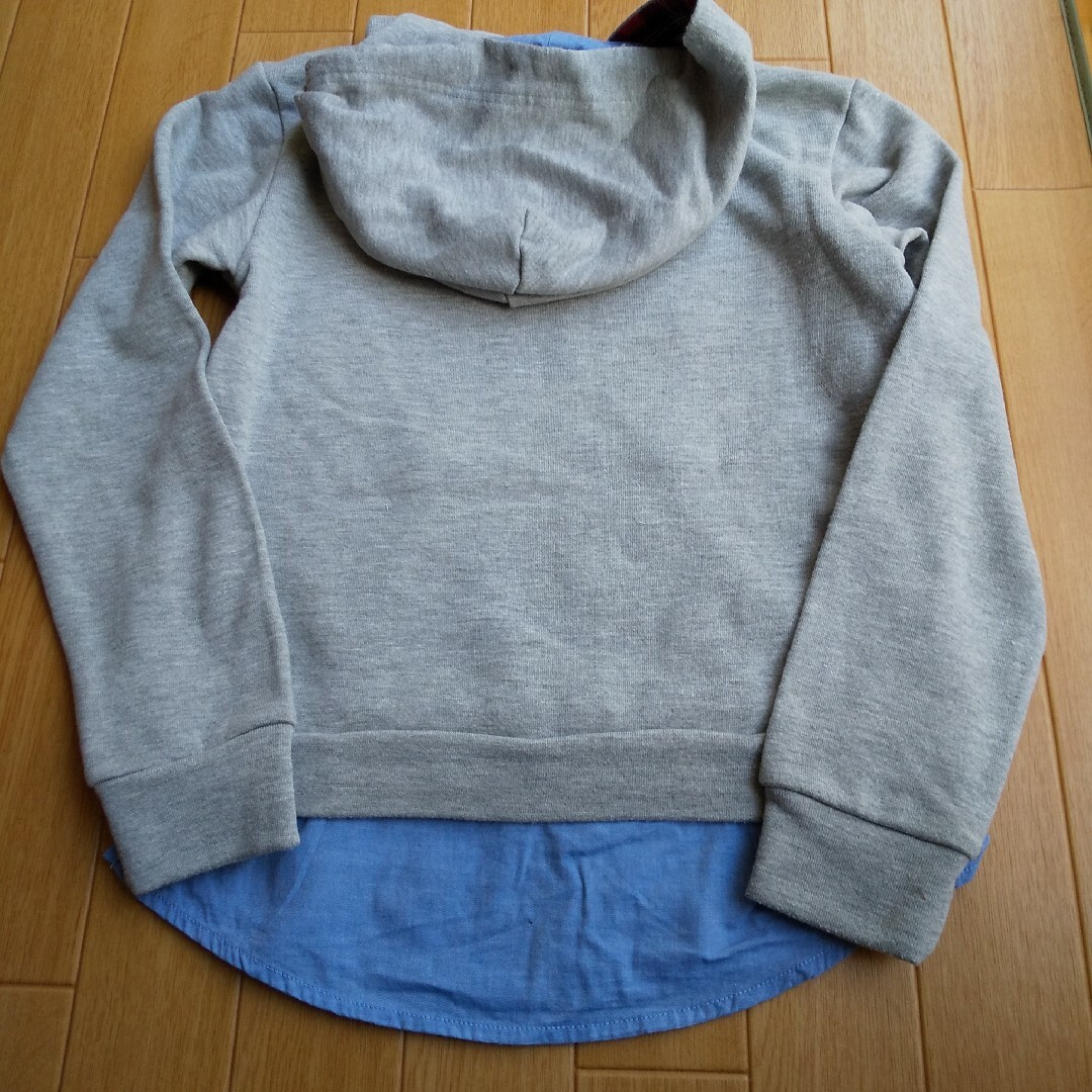 BLUE CROSS 　ブルークロス　トレーナー　パーカー　Mサイズ　１５０㎝ キッズ/ベビー/マタニティのキッズ服女の子用(90cm~)(Tシャツ/カットソー)の商品写真