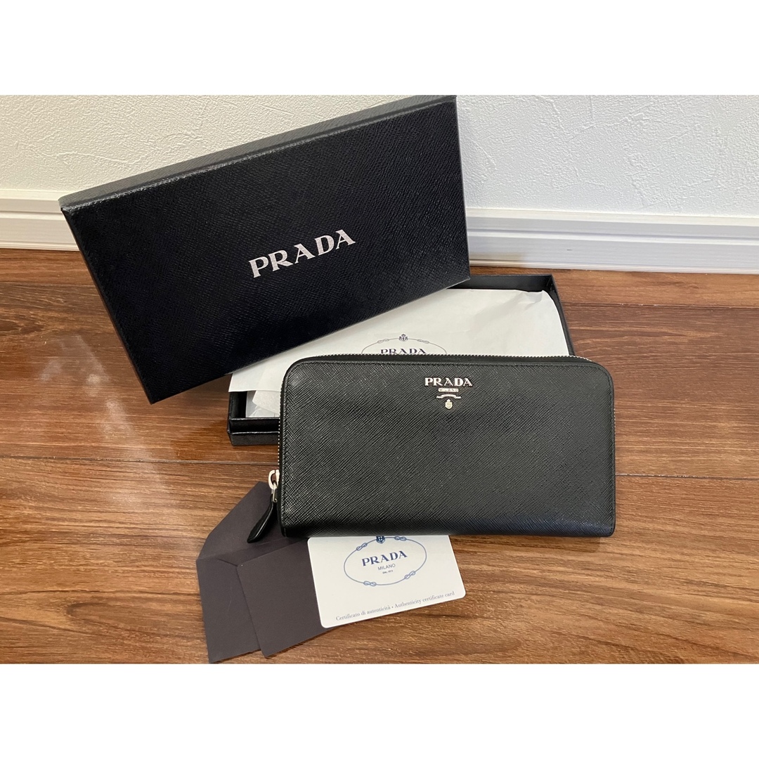 PRADA(プラダ)のクリーニング済 PRADA 長財布 ブラック×ピンクベージュ レディースのファッション小物(財布)の商品写真