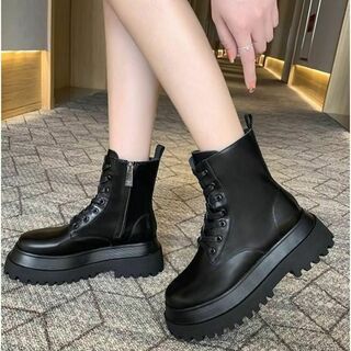 厚底ブーツ　スニーカー　靴　カワイ　おしゃれ　2023　秋冬　ファッション　流行(ブーツ)