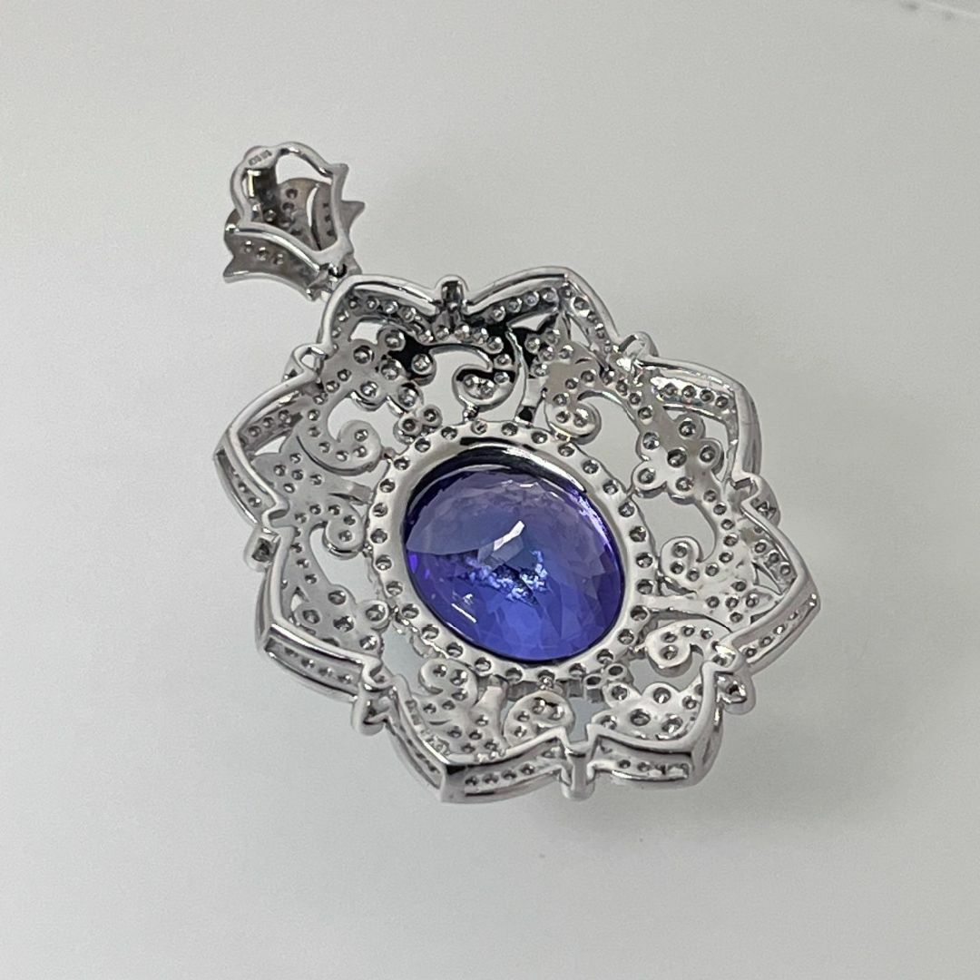 ネックレス新品✨ タンザナイト K18WG pendant　ホワイトゴルドー　ペンダント