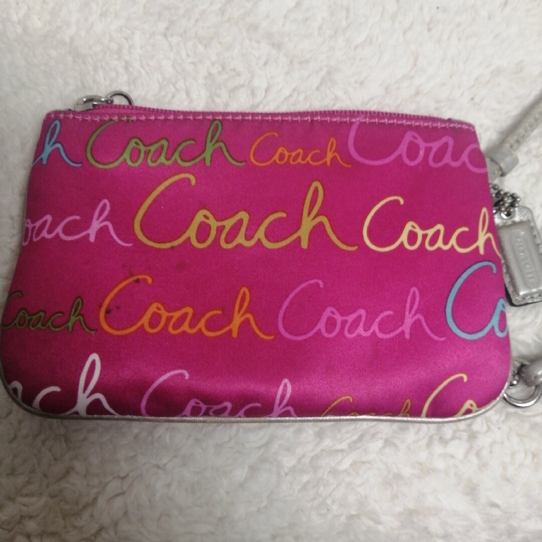 COACH(コーチ)の値下げ☆COACH　ピンクポーチ レディースのファッション小物(ポーチ)の商品写真