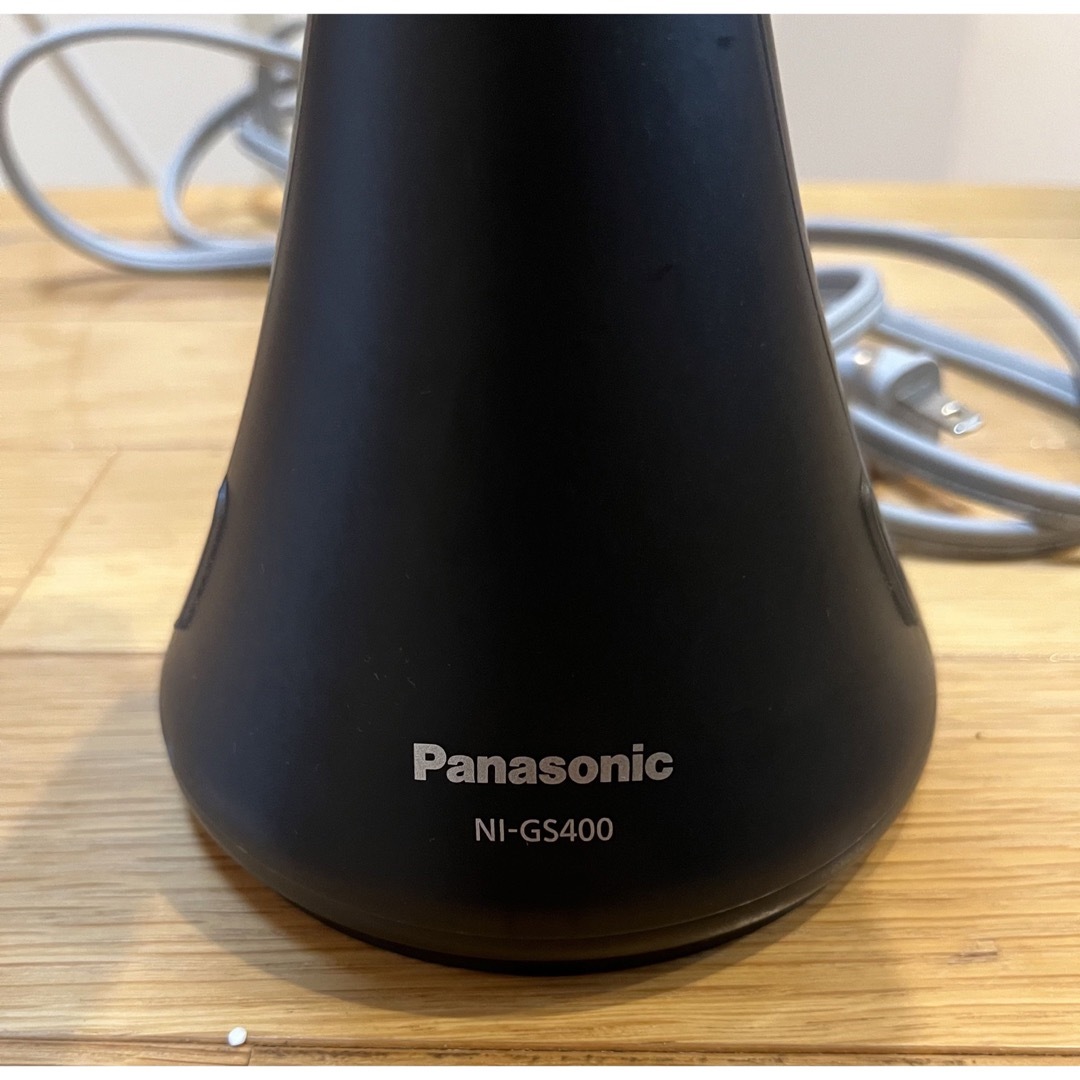 Panasonic(パナソニック)のパナソニック 衣類スチーマー スチーム専用 大容量タイプ  NI-GS400-H スマホ/家電/カメラの生活家電(アイロン)の商品写真