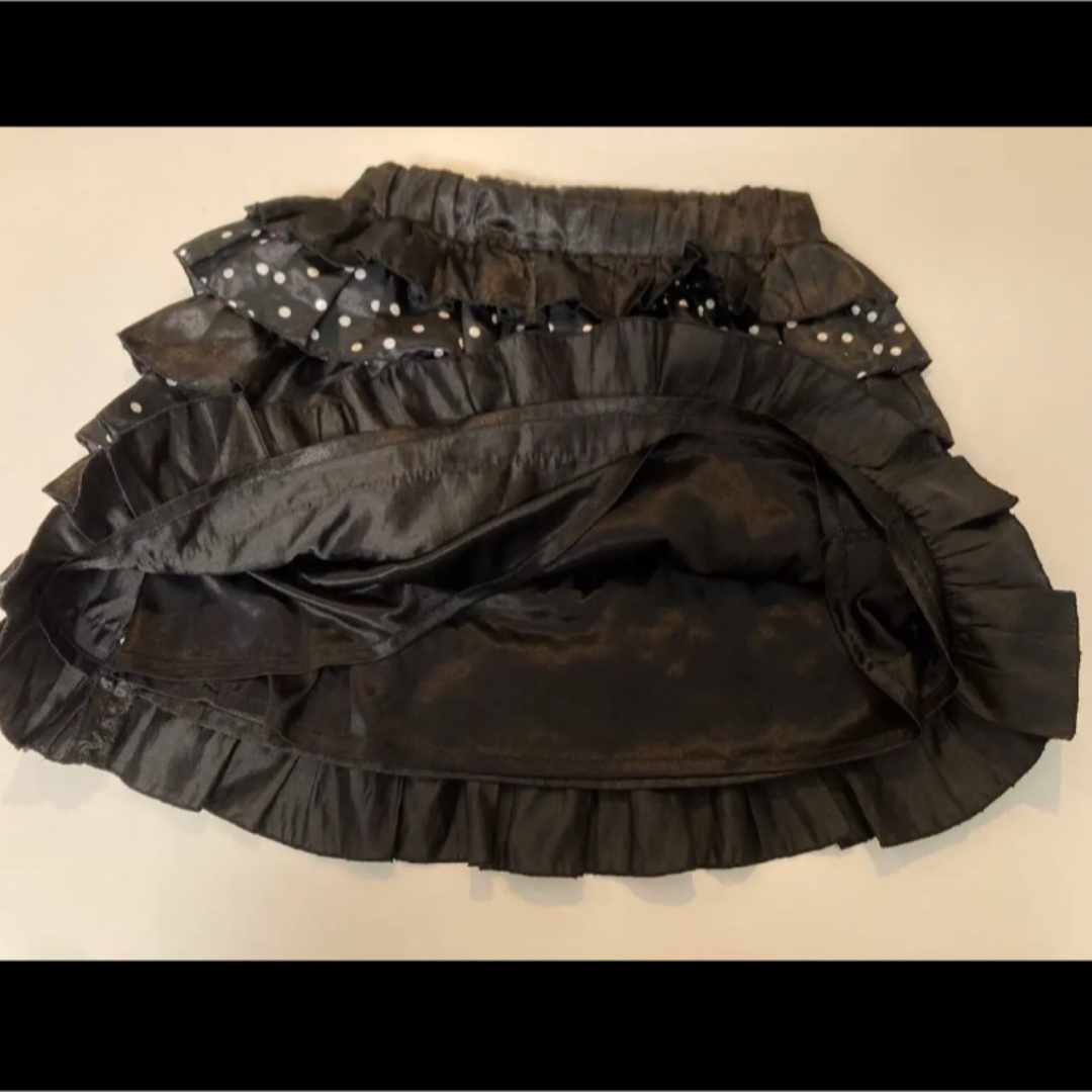 LISTEN FLAVOR(リッスンフレーバー)のLISTEN FLAVOR ドットフリルサテン　スカート レディースのスカート(ミニスカート)の商品写真