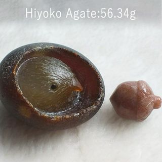 56.34g　天然石の小鳥　どんぐり付き(置物)