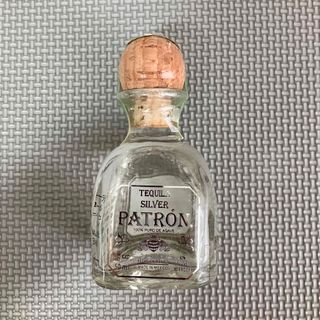 【未開封】パトロン　シルバー　50ml   スピリッツ　テキーラ(蒸留酒/スピリッツ)