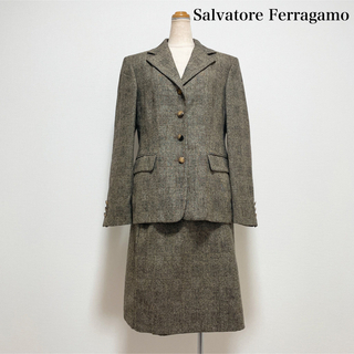 サルヴァトーレフェラガモ スーツ(レディース)の通販 54点 | Salvatore