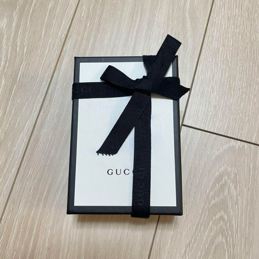 Gucci(グッチ)のGUCCI 空箱　リボン　保存袋 インテリア/住まい/日用品のオフィス用品(ラッピング/包装)の商品写真