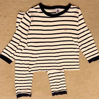 プチバトー(PETIT BATEAU)の美品☆プチバトー マリニエールボーダーの長袖パジャマ☆3ans95cm(パジャマ)