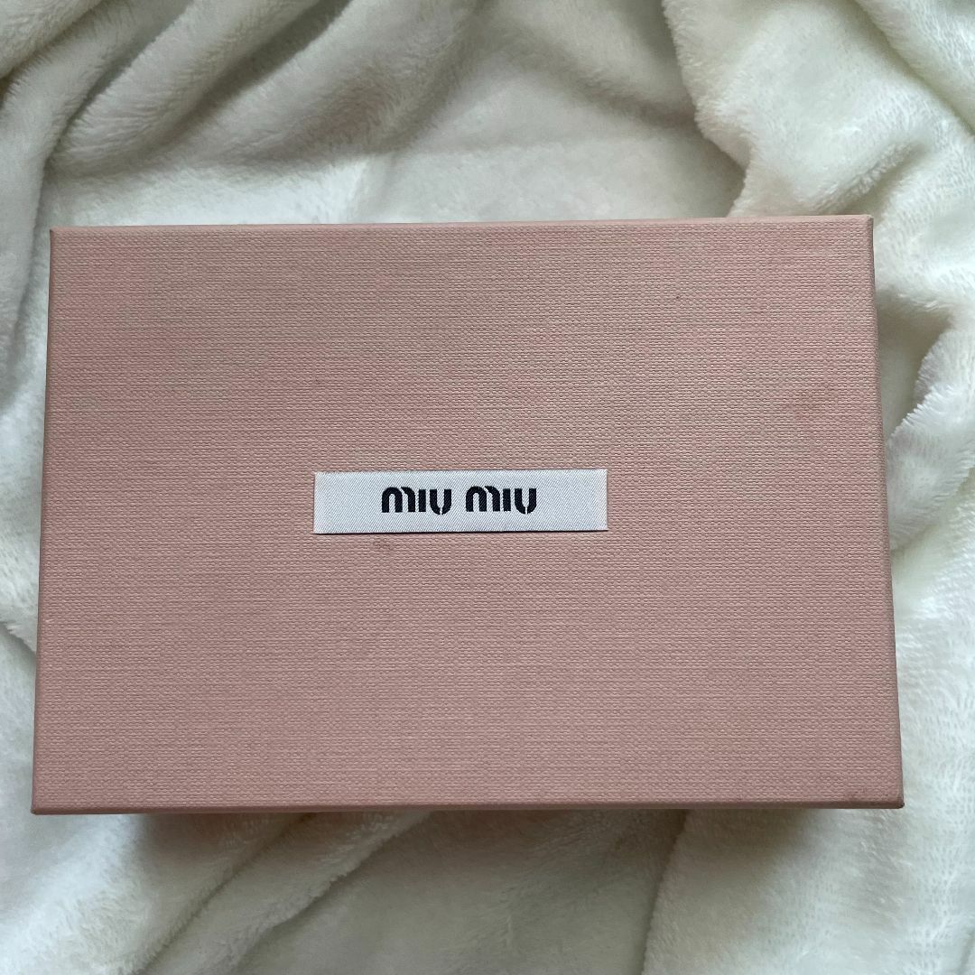 MIU MIU - 【箱・タグ有】miumiu リボン ウォレット 2つ折り MIU MIU - 【箱・タグ有】miumiu リボン ウォレット 2つ折り