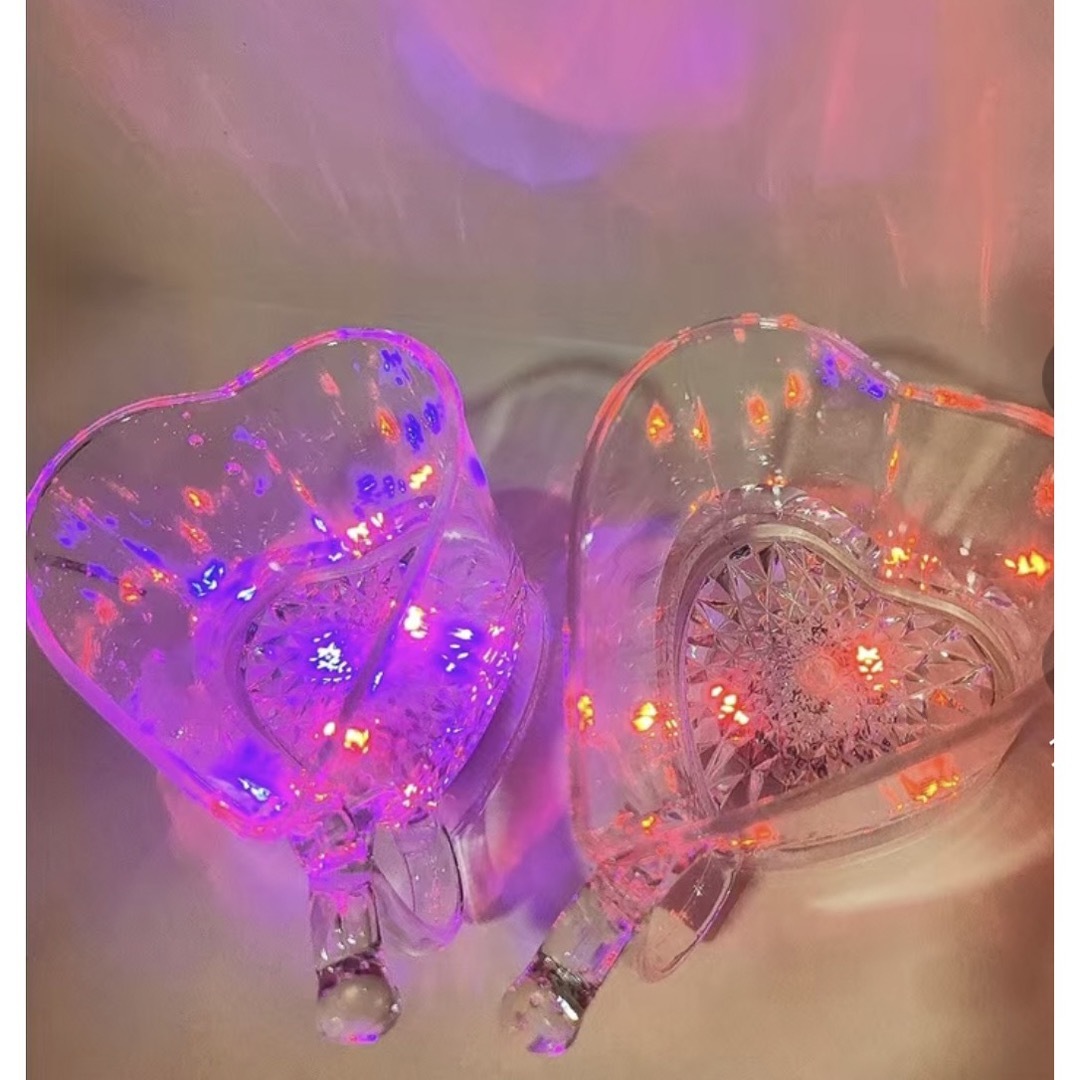 新品　透明ハート型ライトコップクリスマス yプレゼント 2個入れセット インテリア/住まい/日用品のキッチン/食器(食器)の商品写真