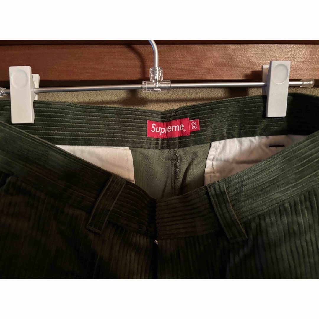 Supreme(シュプリーム)のsupreme corduroy flight pant (32inc) メンズのパンツ(ワークパンツ/カーゴパンツ)の商品写真