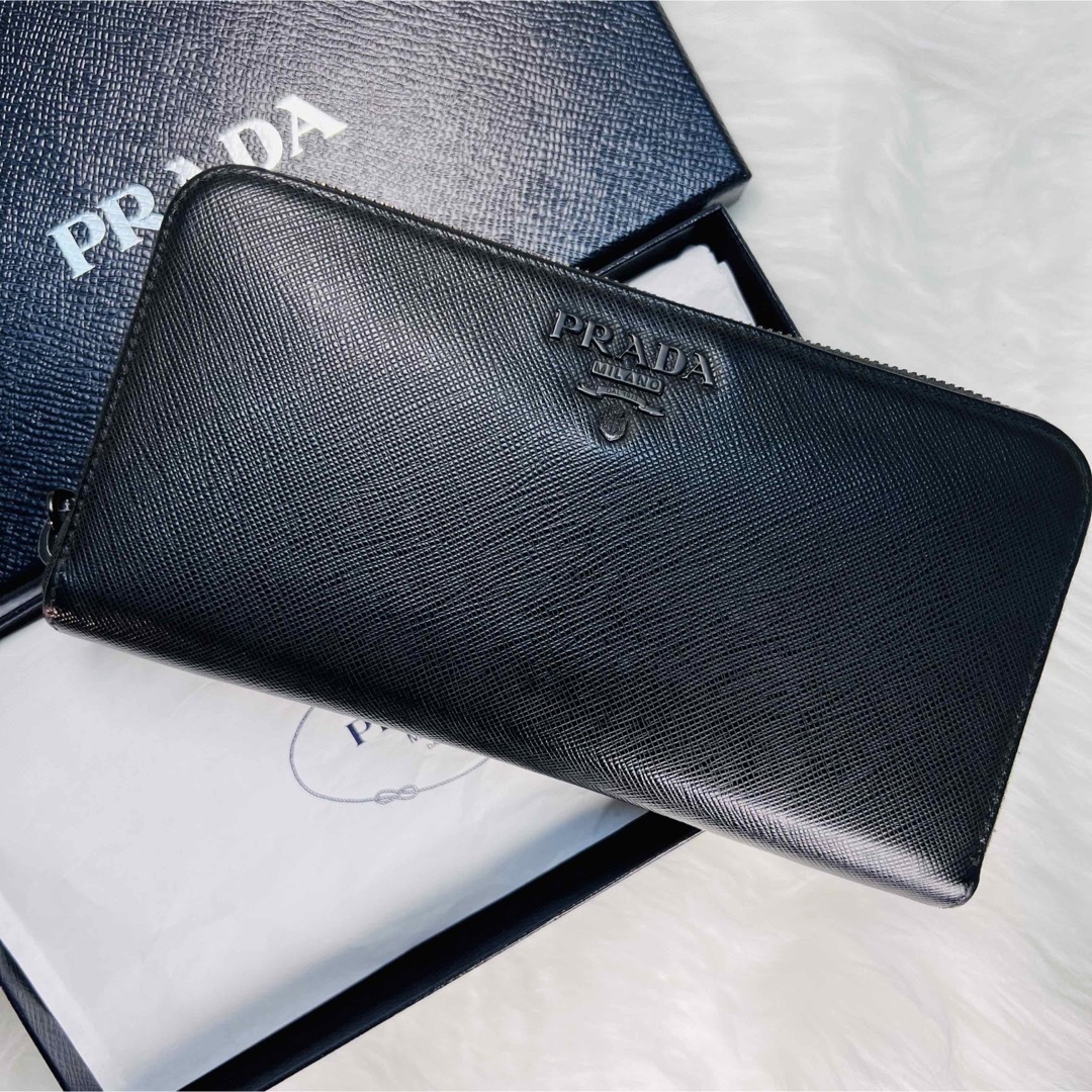 PRADA  長財布　　メンズ　レザー